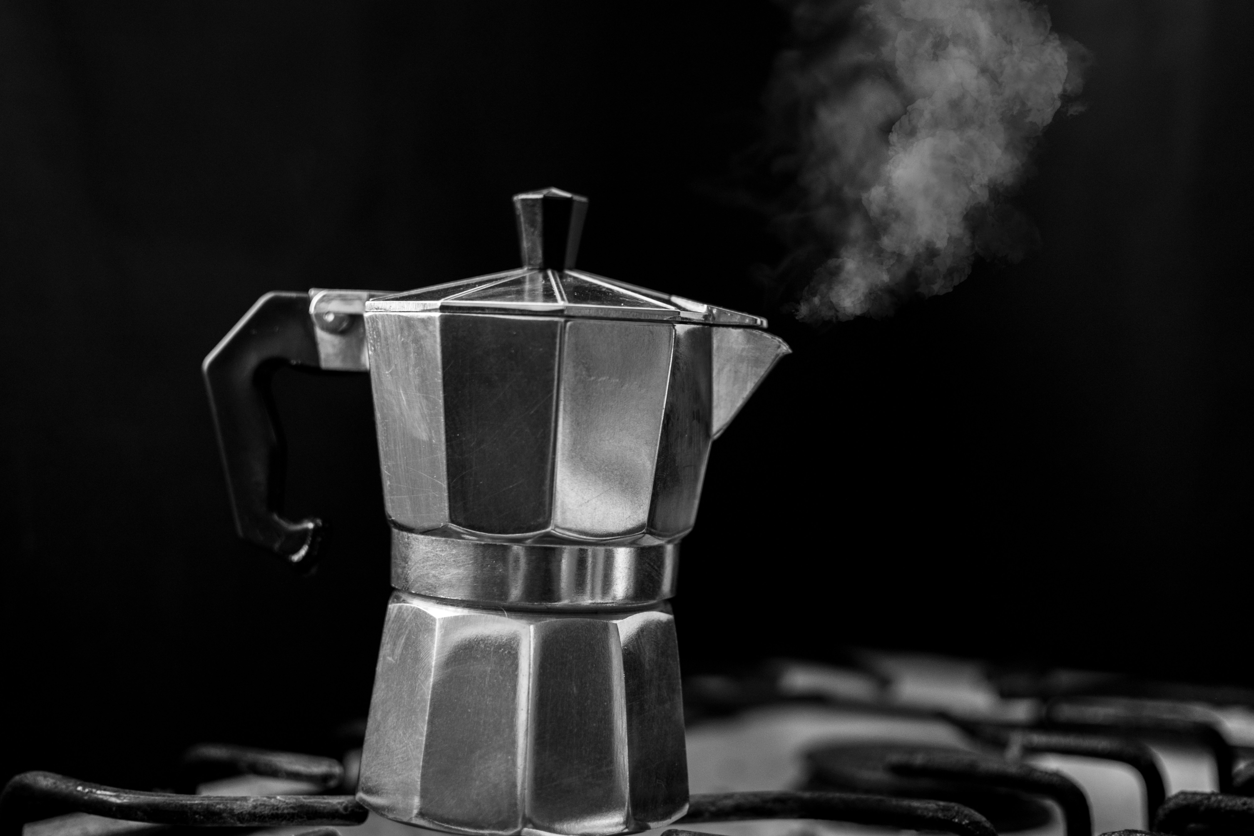 The Secrets to Great Coffee from a Moka Pot: Grind, Roast, and the Boiling Water Advantage